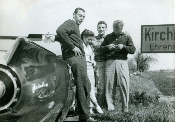 Fahrt zur Europameisterschaft nach Mühlhausen (v.l.): Gert Feiler, Elly und Harry Gelbfarb, Hans Glaab (Foto: Nachlass Gelbfarb)